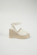 Mindy Beige